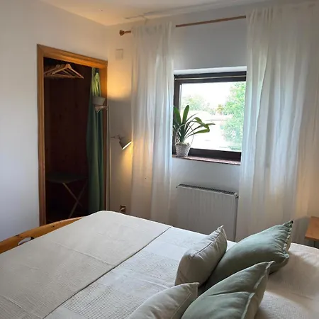 Calicanto Cozy With Private Bathroom